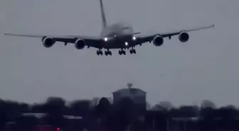 PSG uçağının Bilbao'ya iniş anı yürekleri ağza getirdi