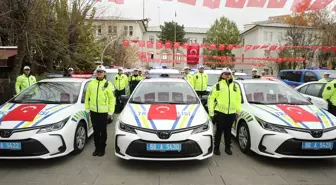 Siirt'te emniyet ve jandarma teşkilatlarının araç filosu 68 yeni araçla güçlendirildi