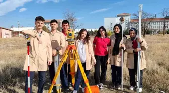 Staj programı ile geleceğin tapu memurları yetiştiriliyor