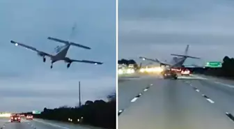 Uçak otoyolda seyir halindeki arabanın üzerine düştü