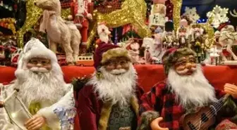 Yılbaşı kutlamasında, 'Noel Baba' kostümü ve sakalına ilgi