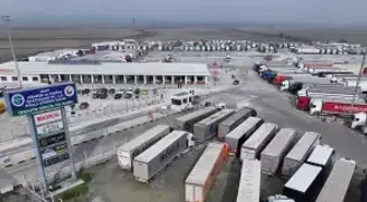 Yunanistan'daki çiftçi eylemi, Avrupa'ya yük taşıyan tır sürücülerini etkilemeye devam ediyor