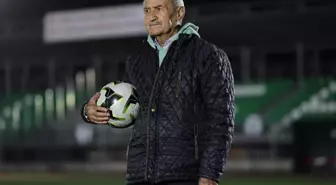 89 yaşındaki emekli madenci, 45 yıldır sporcu yetiştiriyor