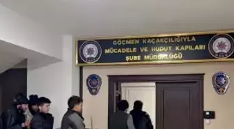 Ağrı Dağı kırsalında 11 düzensiz göçmen ve 3 göçmen kaçakçısı yakalandı