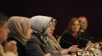 AK Parti Kadın Kolları Başkanı Ercan, STK'lerin kadın temsilcileri ile bir araya geldi Açıklaması