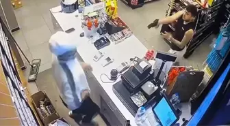 Akaryakıt istasyonunun marketindeki cinayetin güvenlik kamera kayıtları ortaya çıktı
