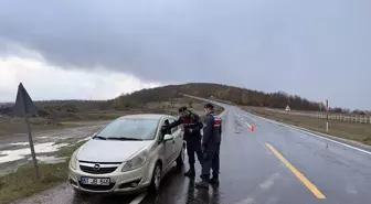 Alaçam'da jandarmadan asayiş ve trafik uygulaması