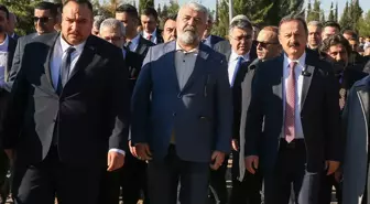 Anahtar Parti Genel Başkanı Ağıralioğlu, Adıyaman'da Deprem Şehitliği'ni ziyaret etti