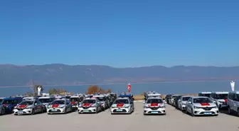Burdur'da jandarma ve emniyete tahsis edilen 56 yeni araç törenle hizmete alındı