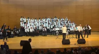 Bursa'da '7'den 70'e Türkülerle Hep Birlikte' konseri düzenlendi