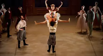 Çaykovski'nin 134 yıllık ölümsüz eseri 'Fındıkkıran' balesi prömiyere hazır