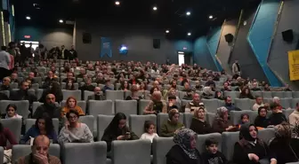 Diyarbakır'da 'Uçan Köfteci' filminin gösterimi yapıldı