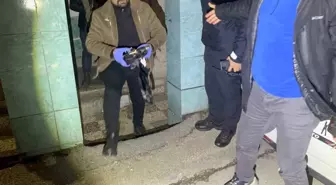 Eve yapılan baskında cephanelik çıktı, arama sırasında polise saldırdılar