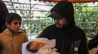 Gazze'deki Sağlık Bakanlığı: Su altında kalan çadırda bir bebek soğuktan öldü