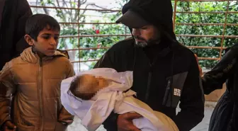 Gazze'deki Sağlık Bakanlığı: Su altında kalan çadırda bir bebek soğuktan öldü