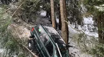 Giresun'da uçuruma düşen cipteki 5 kişi yaralandı