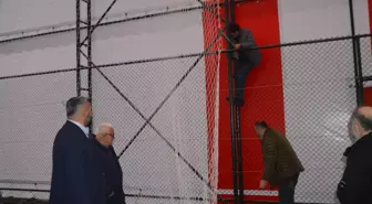 Havza'da suni çim saha Samsun Büyükşehir Belediyesi tarafından yenileniyor