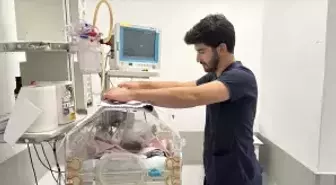 Hayata tutunan Hazal bebek zorlu tedavi sürecini geride bıraktı