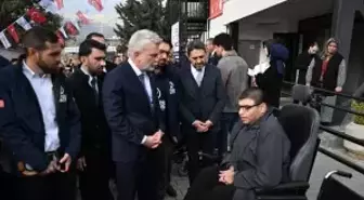 Kahramanmaraş'ta engelli vatandaşlara akülü sandalye ve elektrikli motor desteği