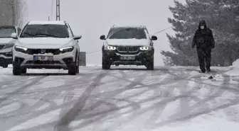 Kars'ta kar yağışı etkisini sürdürüyor