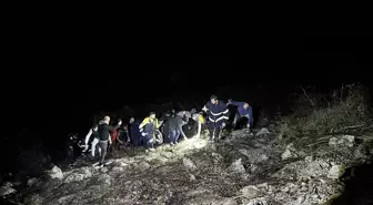 Kastamonu'da uçurumdan deniz kenarına düşen otomobilin sürücüsü yaralandı