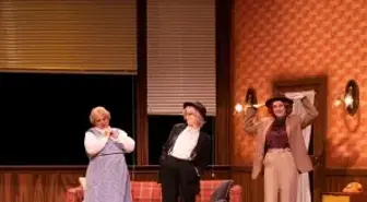 Kocaeli Şehir Tiyatroları 'Üç Jokerli Konken' oyununu Almanya'da sahneleyecek