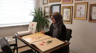 'Kültürel miras taşıyıcısı' olduğu ebruyu genç nesillerle buluşturuyor