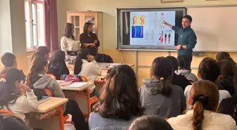 Malazgirt'te öğrencilere yönelik skolyoz taraması sürüyor