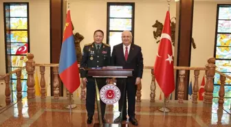 Milli Savunma Bakanı Güler, Moğolistan Genelkurmay Başkanı Korgeneral Sunrev'i kabul etti