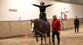 Nevşehir'de özel gereksinimli bireyler için 'Para Atlı Jimnastik Yarışı' düzenlendi