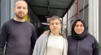 Otizmli Tarık Arda dünyasını müzikle renklendiriyor