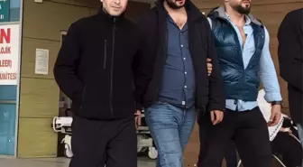 Otomobille uyuşturucu satışı yapan 2 şüpheli, suçüstü yakalandı