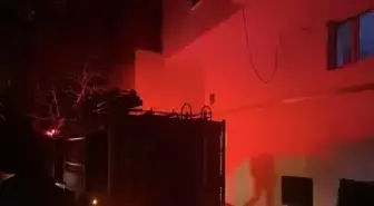Şanlıurfa'da apartmanda çıkan yangında 9 kişi dumandan etkilendi