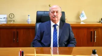 Uşak Üniversitesi Rektörü Demir göreve başladı