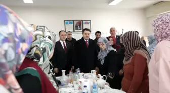 Vali Musa Işın, Aslanapa Halk Eğitim Merkezi'nde kursiyerlerle buluştu