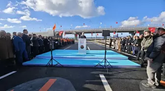 Bakan Uraloğlu, Van Çevre Yolu'nun 28 kilometrelik 2 etabının açılışını yaptı