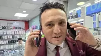 Döviz destesi masaya çıkınca telefoncu kendini tutamadı: Ağzı kulaklarına vardı