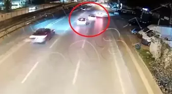 Ehliyetsiz genç, ağabeyinin otomobili ile makas atarken kaza yaptı