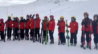 Hakkari'de karlar üzerinde ilk adımlar