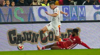 Galatasaray, Antalyaspor'u Deplasmanda 4-1 Mağlup Etti
