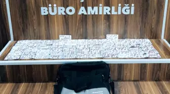 İzmir'de zehir tacirlerine operasyon: 894 hap ele geçirildi