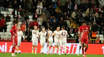 Mauro Icardi bu sezonki 8. golünü kaydetti