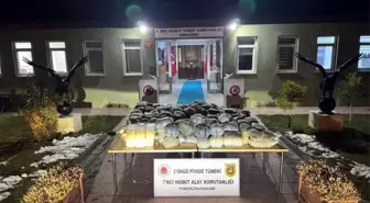 Mehmetçik hudutta uyuşturucuya geçit vermedi: Yaklaşık 259 kilogram uyuşturucu madde ele geçirildi