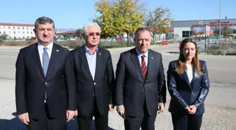 CHP'li Zeybek: Muhittin Böcek'in tutuksuz yargılanması insani açıdan doğru olur