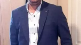 Otomobiliyle yön levhası direğine çapan muhtar öldü