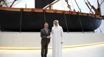 Çin Dışişleri Bakanı Wang, Bae Devlet Başkanı'nın Çin Özel Temsilcisi ile Görüştü