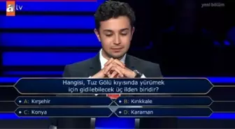 Hangisi Tuz Gölü kıyısında yürümek için gidilebilecek üç ilden biridir?