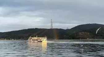 İstanbul Boğazı'nda gökkuşağı şöleni
