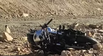 İzmirli motosiklet sürücüsü Demirci yolunda hayatını kaybetti