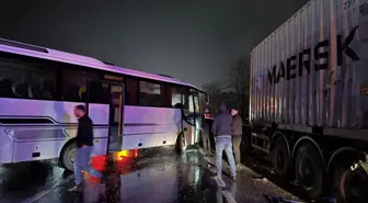 Sakarya'da zincirleme kaza: 12 yaralı